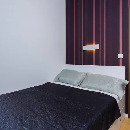 Modern Irma Apartment Split