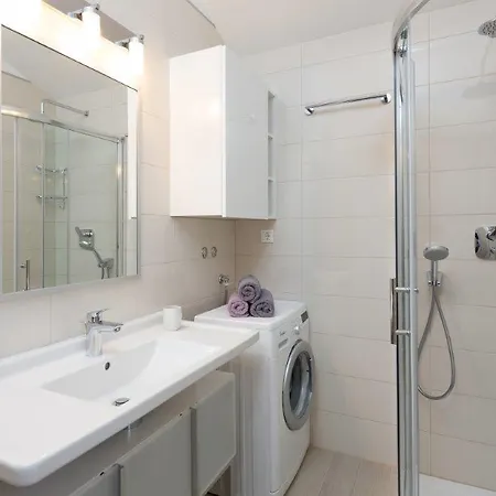Modern Irma Apartament *