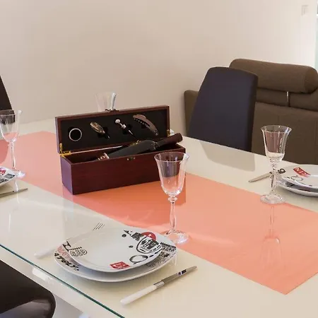 Appartement Modern Irma